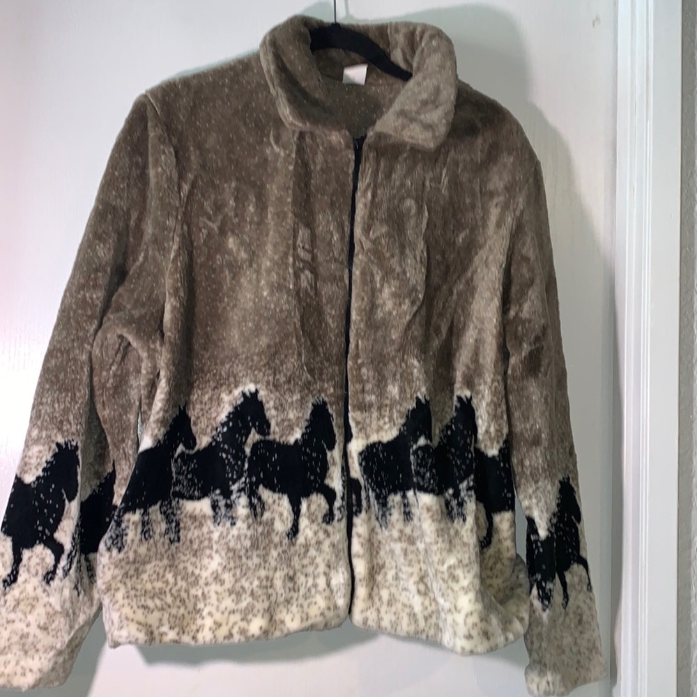 Women's fuzzy sweater with horse graphic |XL